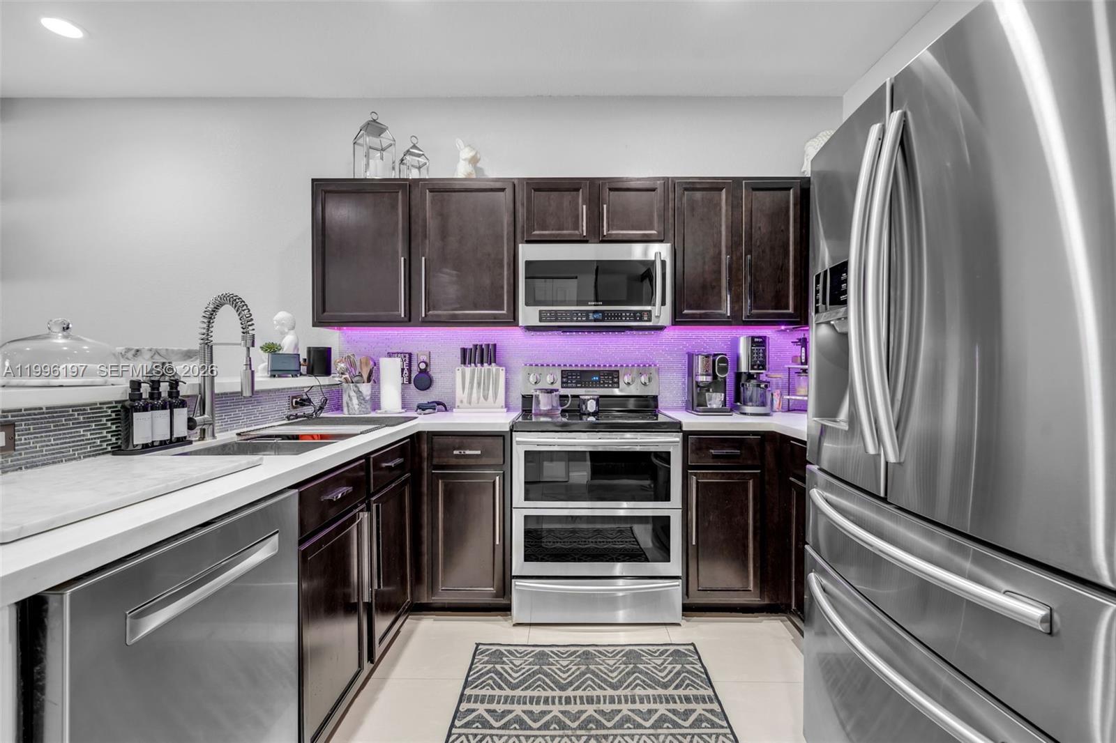 3446 West 90th Street Hialeah, FL 33018 - Photo 6 of 49