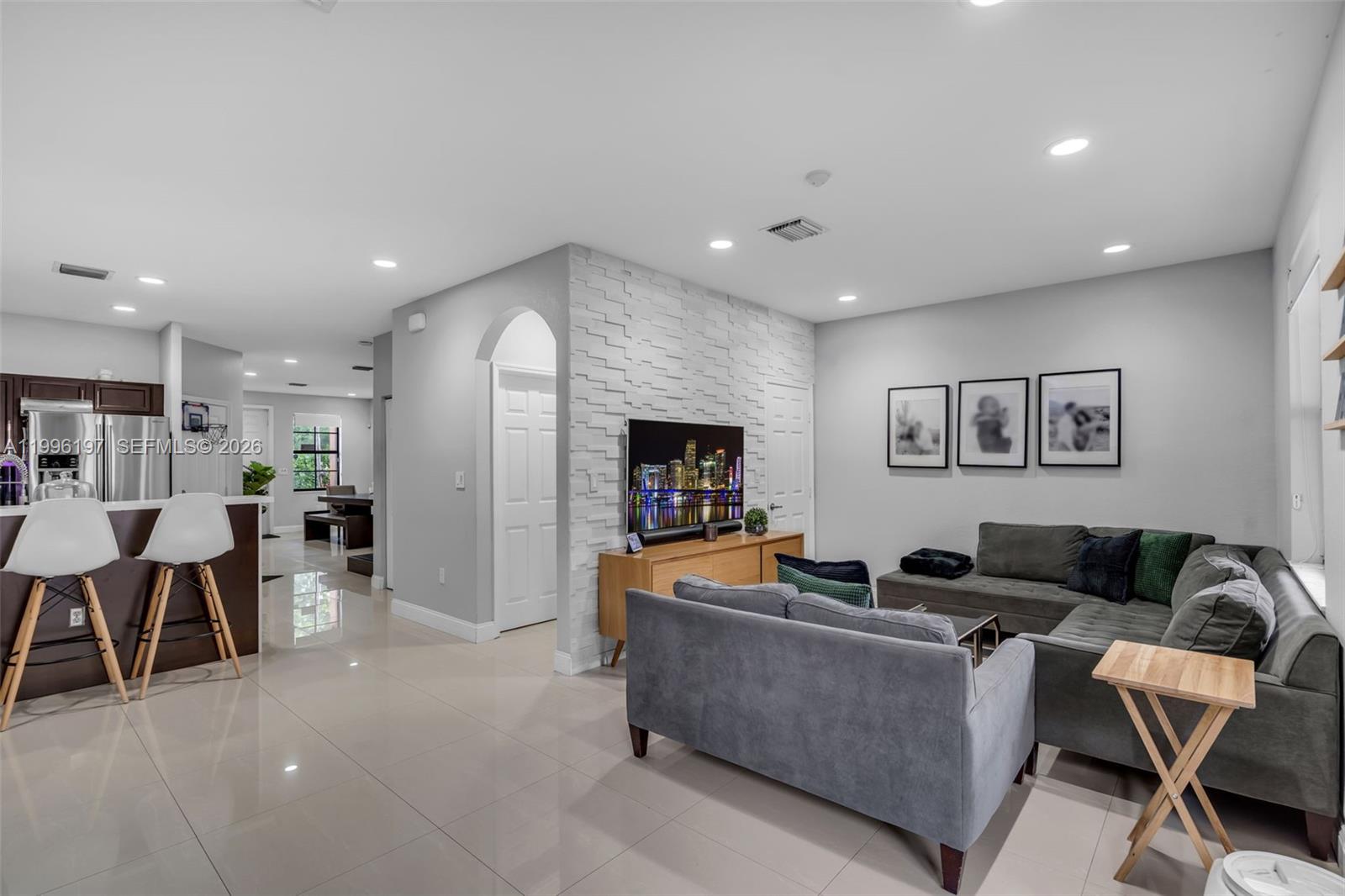 3446 West 90th Street Hialeah, FL 33018 - Photo 8 of 49