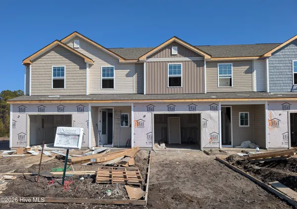 $329,900 | 83 Cmns Vw Drive, Hampstead, NC 28443