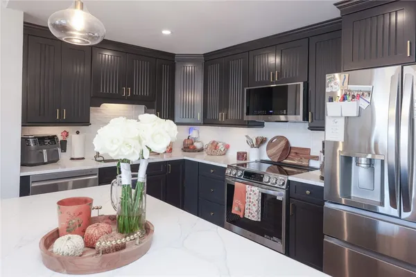 $775,000 | 115 Cliffside Drive, South Bristol, NY 14424