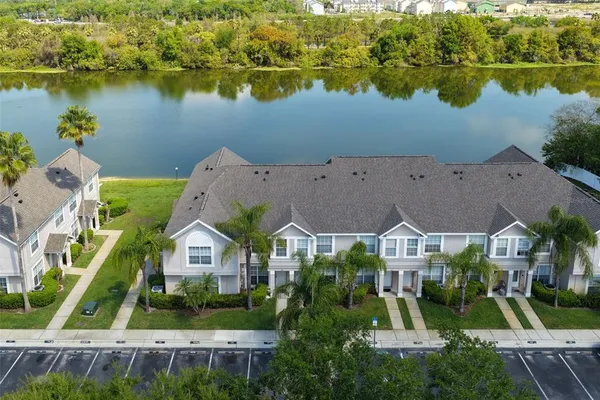 $239,500 | 425 Kensington Lake Circle, Brandon, FL 33511