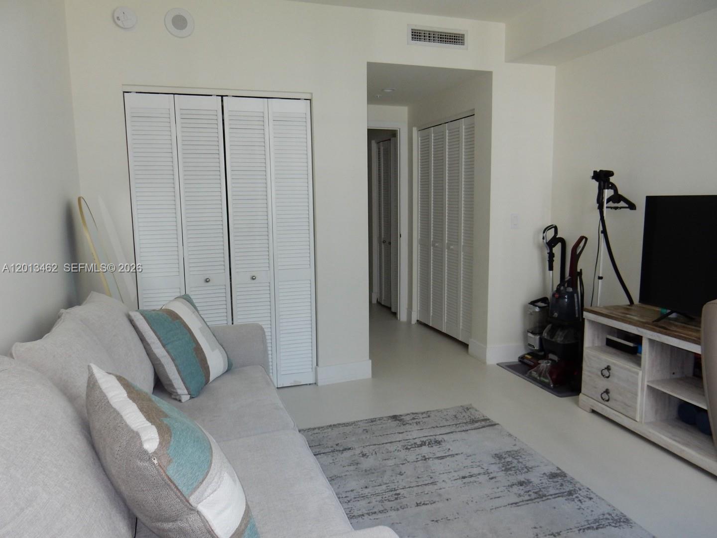 801 Brickell Key Boulevard, Unit 1102 Miami, FL 33131 - Photo 13 of 27