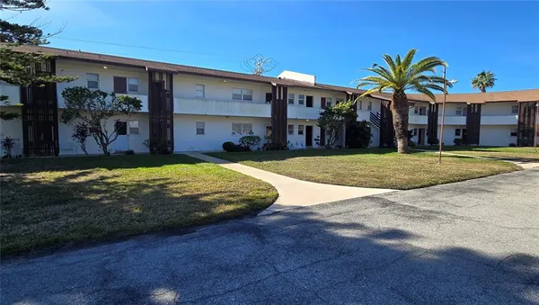 $1,700 | 245 Center Road, Unit 104, Venice, FL 34285