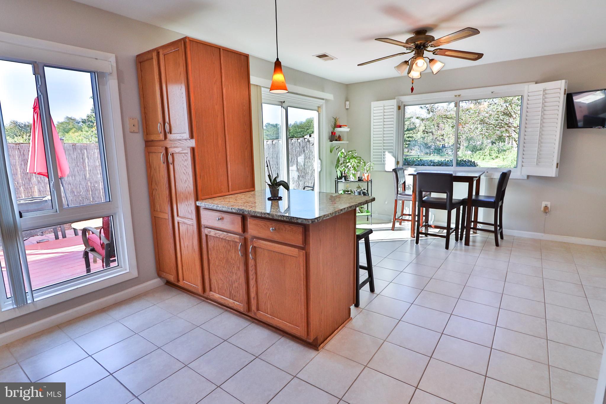 193 North Cottage Road Sterling, VA 20164 - Photo 12 of 52 Breakfast Area