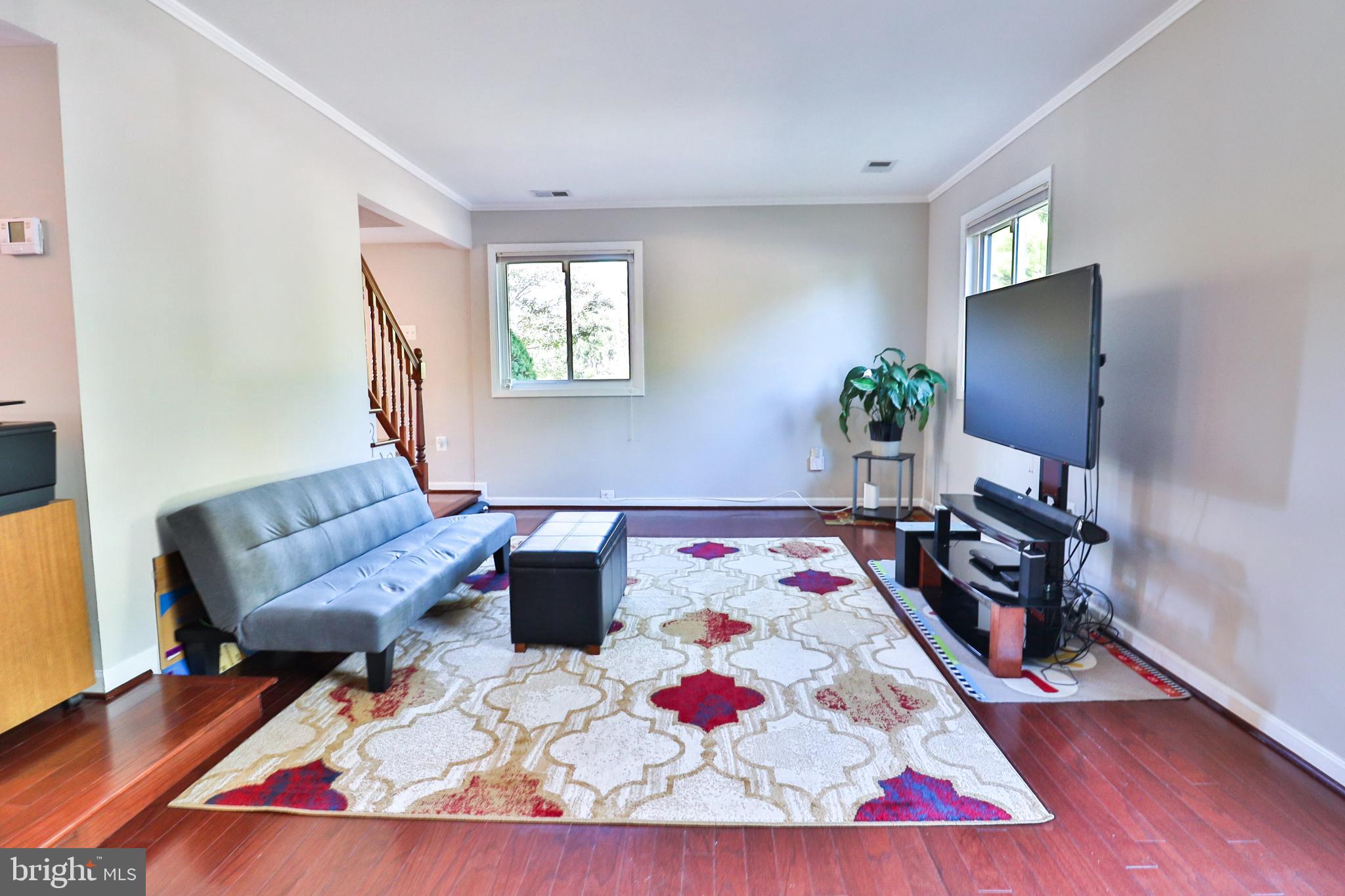 193 North Cottage Road Sterling, VA 20164 - Photo 23 of 52 Spacious and sun lit living room