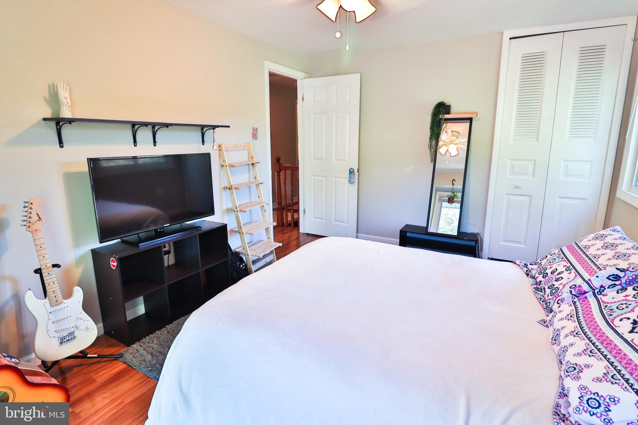 193 North Cottage Road Sterling, VA 20164 - Photo 39 of 52 Bedroom 2