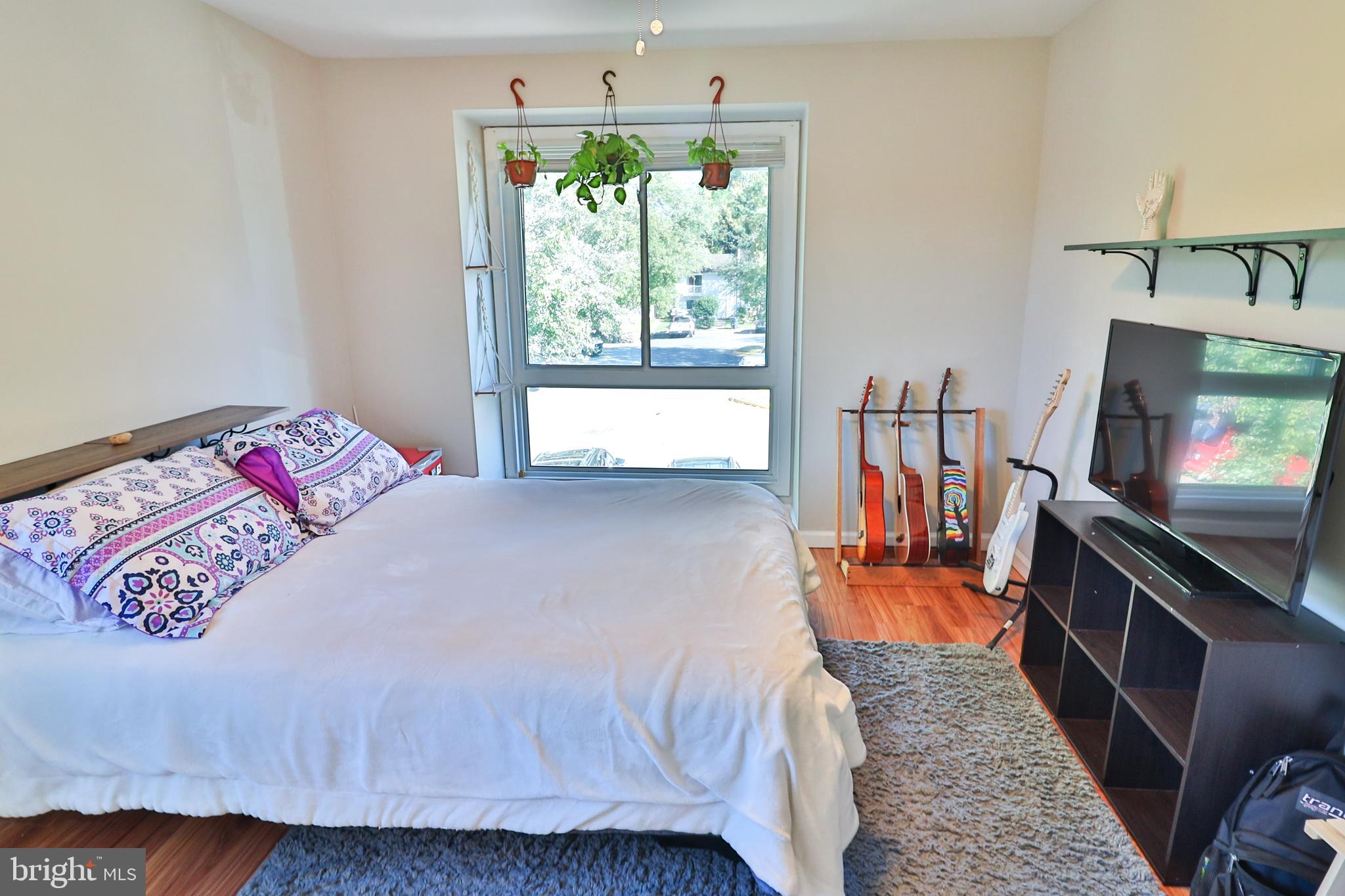 193 North Cottage Road Sterling, VA 20164 - Photo 40 of 52 Bedroom 2