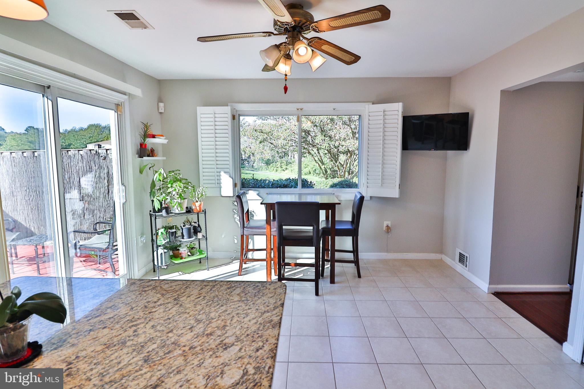 193 North Cottage Road Sterling, VA 20164 - Photo 9 of 52 Breakfast Area