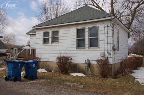 8521 Corunna Road Flint, MI 48532 - Photo 5 of 16 20395379-4.JPG