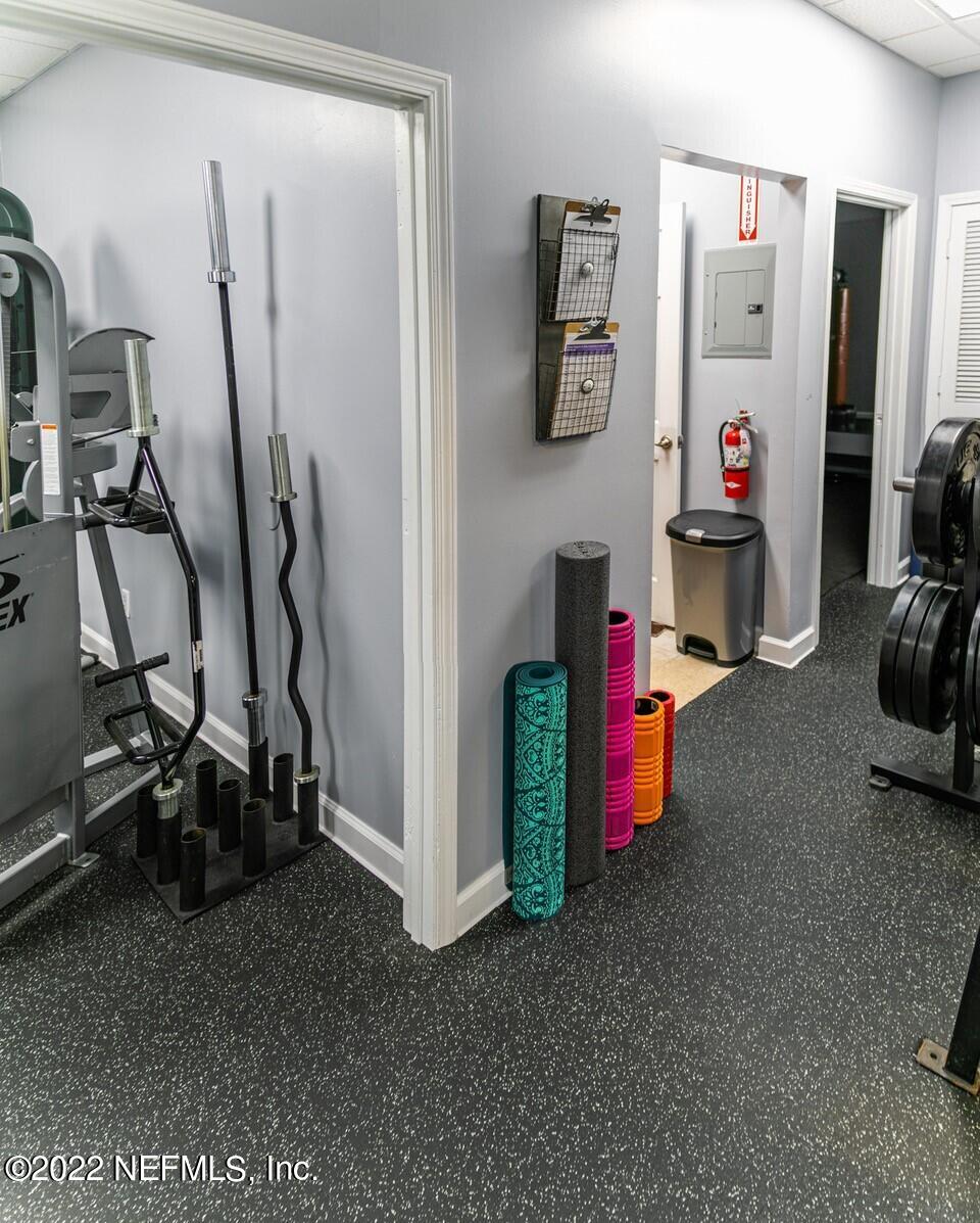 4239 Sunbeam Road, Unit 4 Jacksonville, FL 32257 - Photo 4 of 17 photo 6