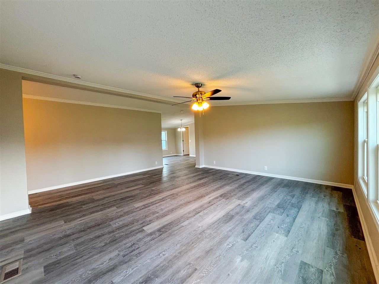 4112 Dripping Springs Road Glasgow, KY 42141 - Photo 10 of 21 Gallery Image 10