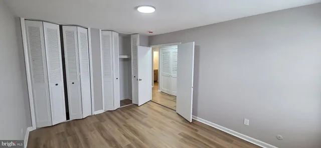 a view of a backyard with garage