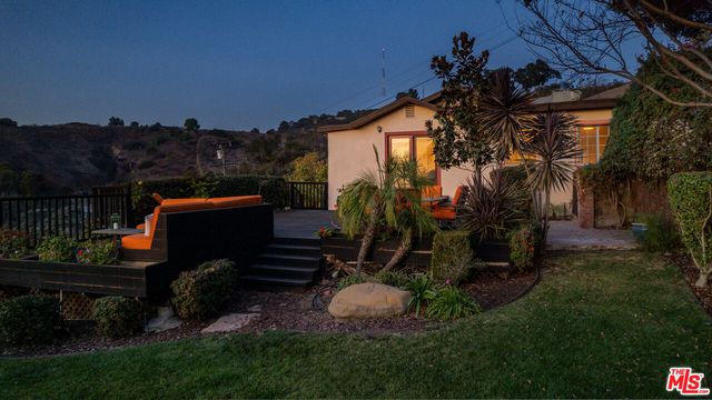 $998,300 | 556 Clifton Street, Los Angeles, CA 90031