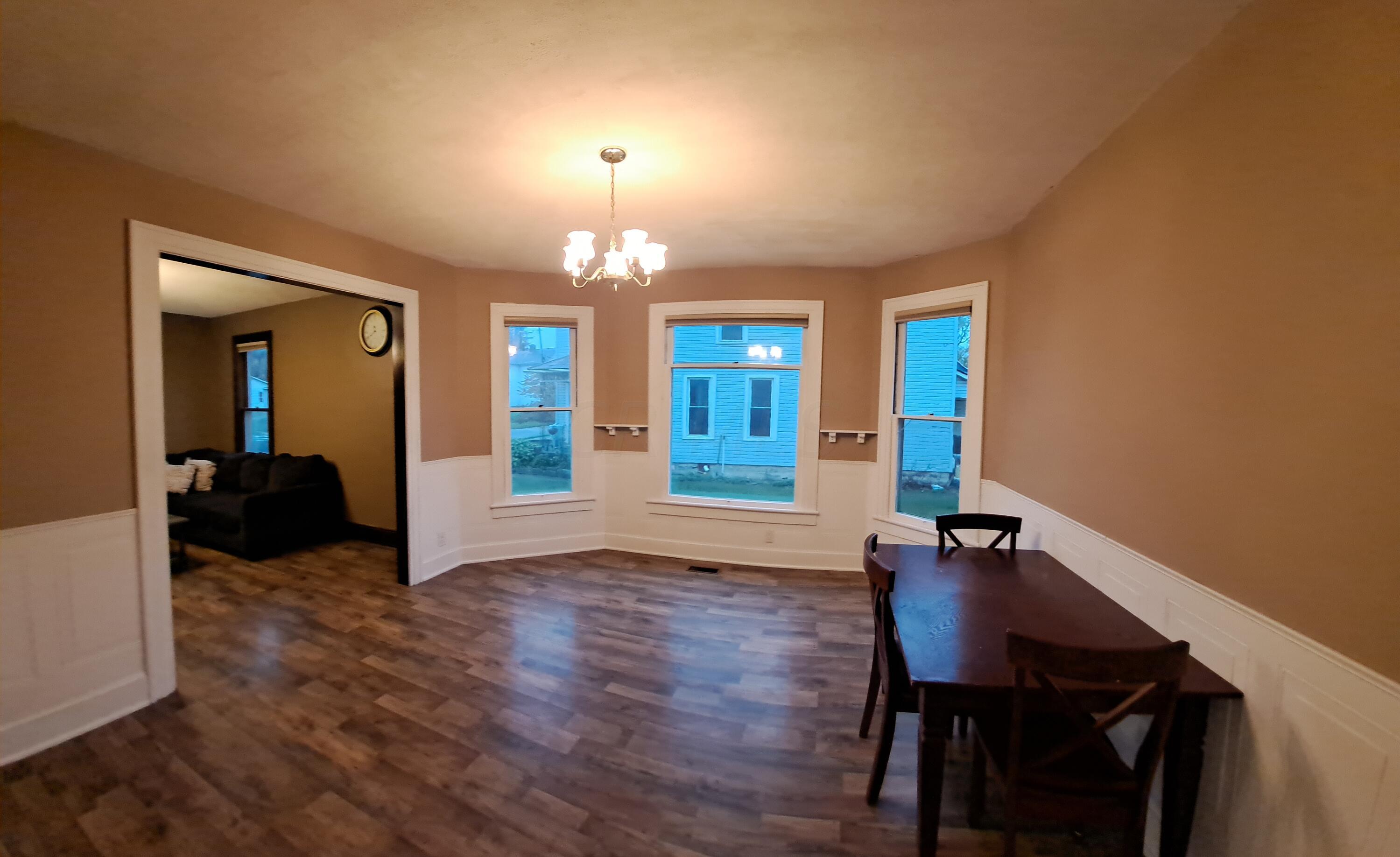 76 Commodore Street Newark, OH 43055 - Photo 16 of 53 Large Dining Room