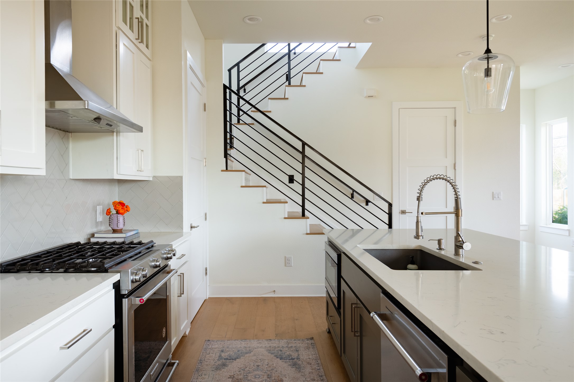 709 West St Elmo Road, Unit 1 Austin, TX 78745 - Photo 27 of 40