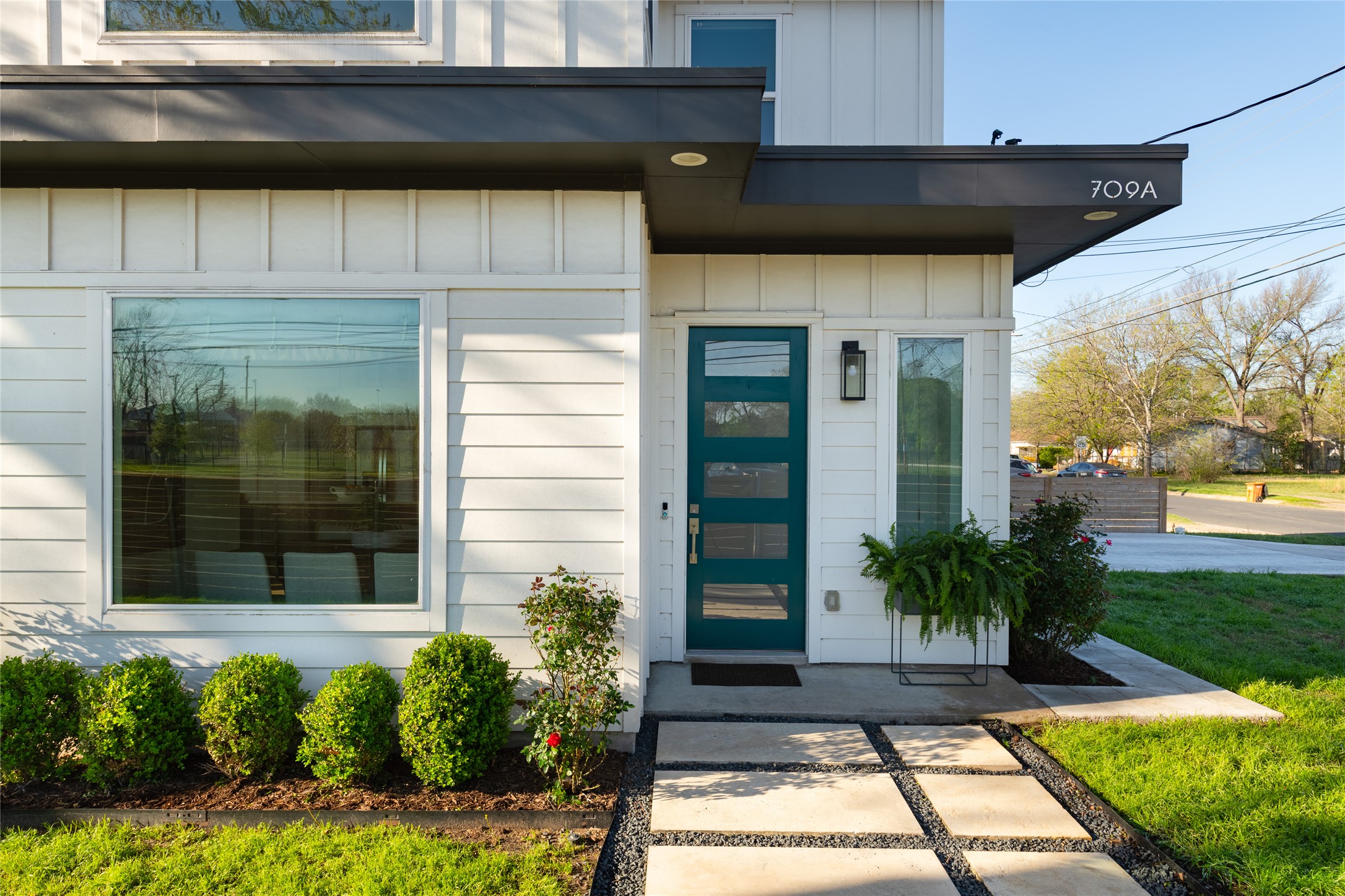 709 West St Elmo Road, Unit 1 Austin, TX 78745 - Photo 3 of 40