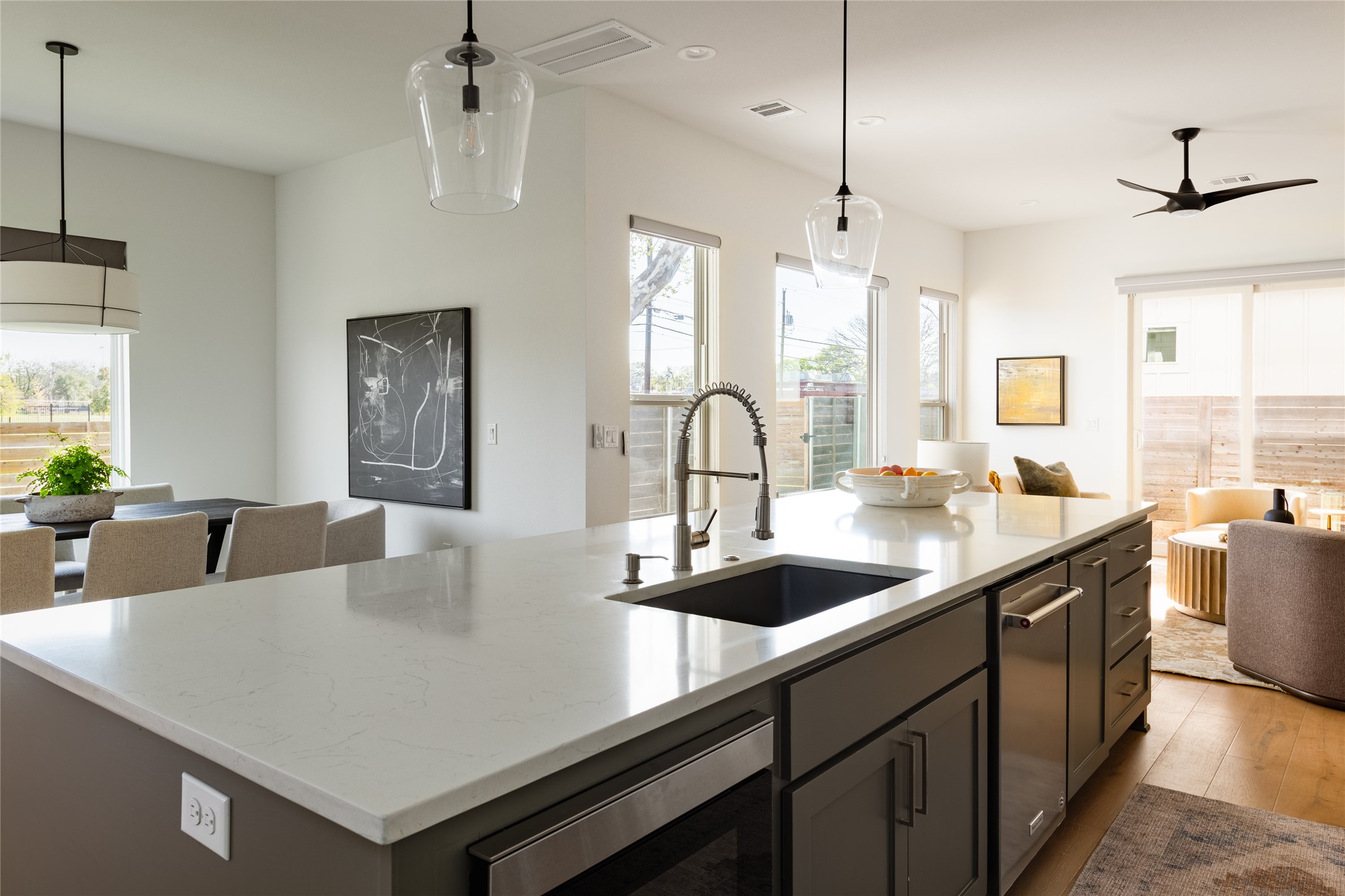 709 West St Elmo Road, Unit 1 Austin, TX 78745 - Photo 33 of 40