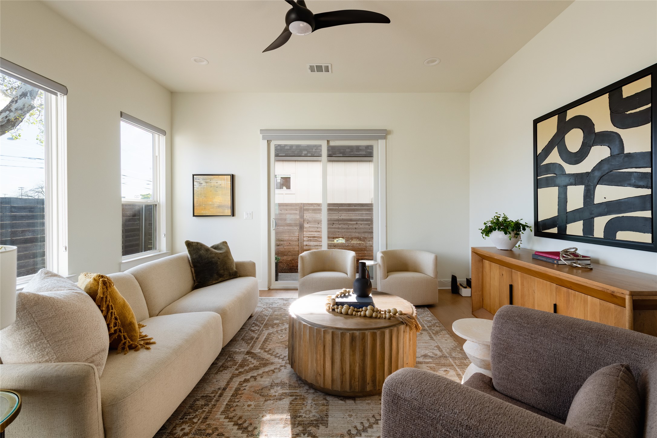 709 West St Elmo Road, Unit 1 Austin, TX 78745 - Photo 5 of 40