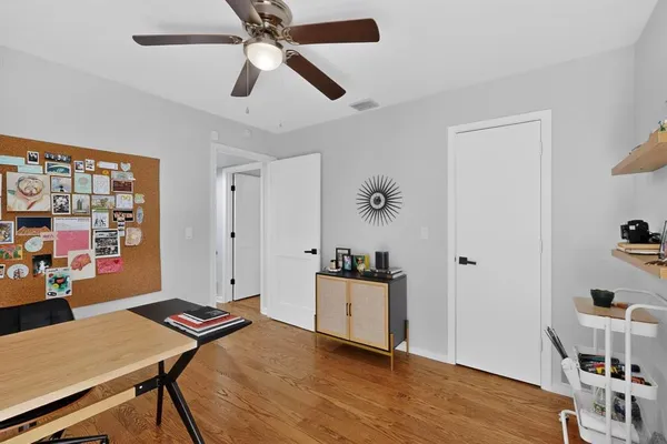 $5,750 | 925 Easton Place, Dallas, TX 75218