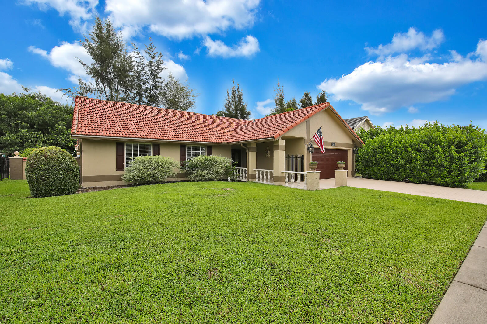 9441 Old Pine Road Boca Raton, FL 33428 - Photo 2 of 29 20200622223539795184000000-o