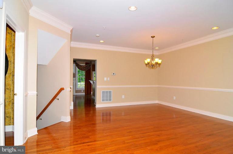 7626 Elmcrest Road Hanover, MD 21076 - Photo 11 of 16 Dining Room
