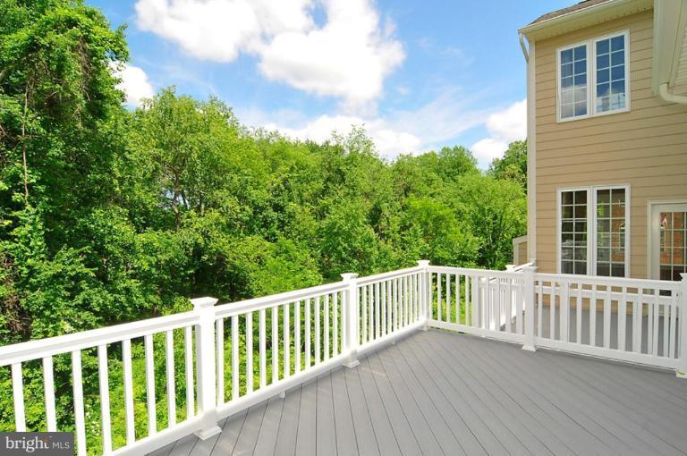 7626 Elmcrest Road Hanover, MD 21076 - Photo 16 of 16 Deck