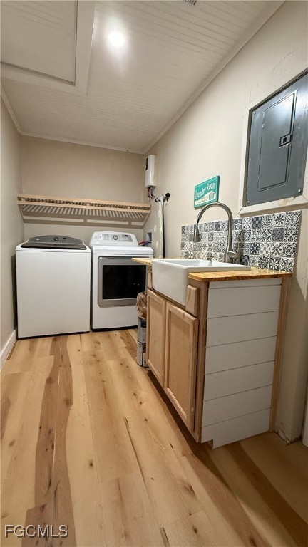5330 Treetops Drive, Unit F4 Naples, FL 34113 - Photo 8 of 9 a utility room with washer and dryer