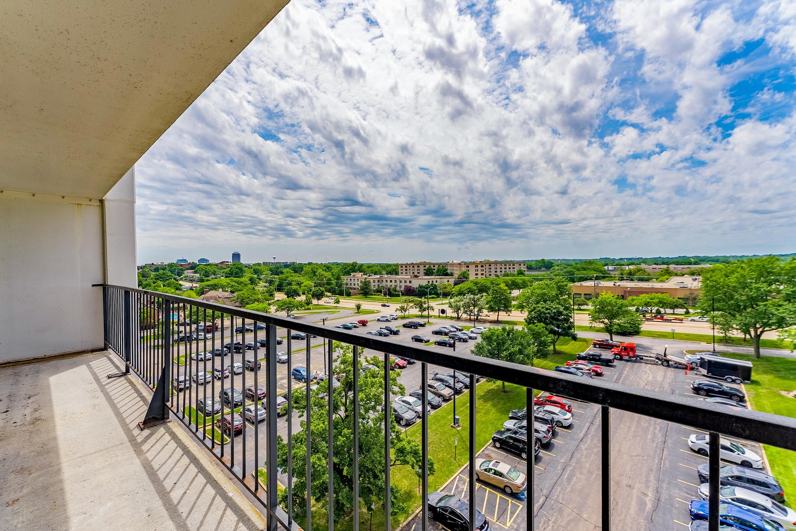 2005 South Finley Road, Unit 704 Lombard, IL 60148 - Photo 19 of 30