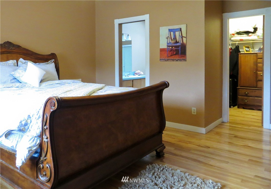 3239 Southwest Old Farm Road Port Orchard, WA 98367 - Photo 14 of 24 Gallery Image 14