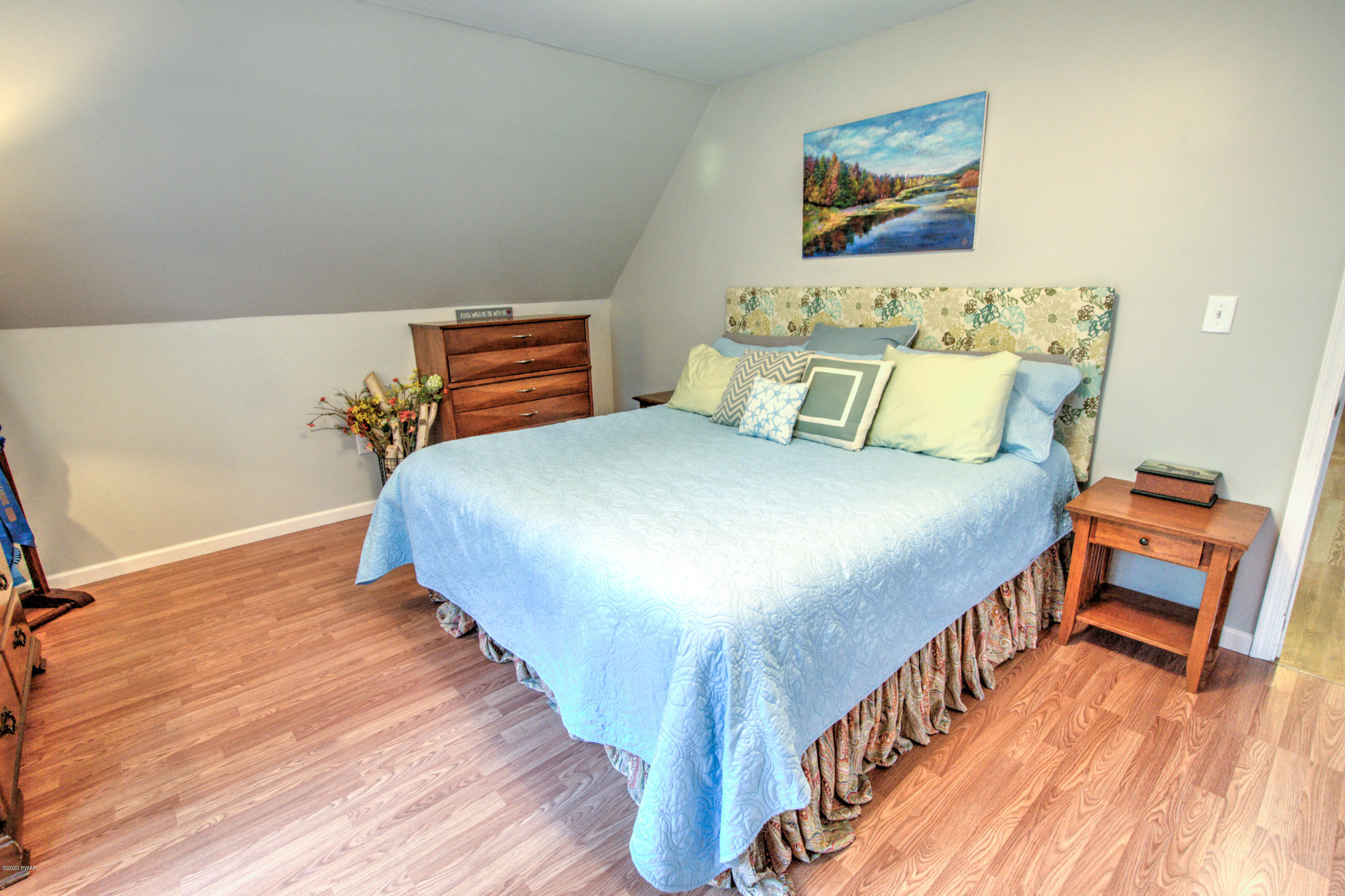 141 Beaverdam Road Tafton, PA 18464 - Photo 36 of 59 35-Bedroom 3 alt view