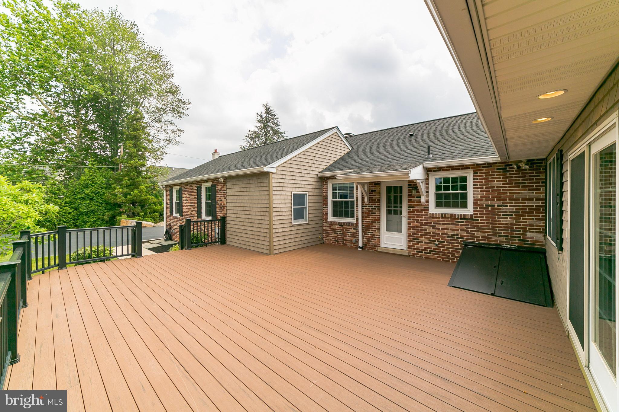 1106 Lafayette Road Wayne, PA 19087 - Photo 22 of 28 Deck