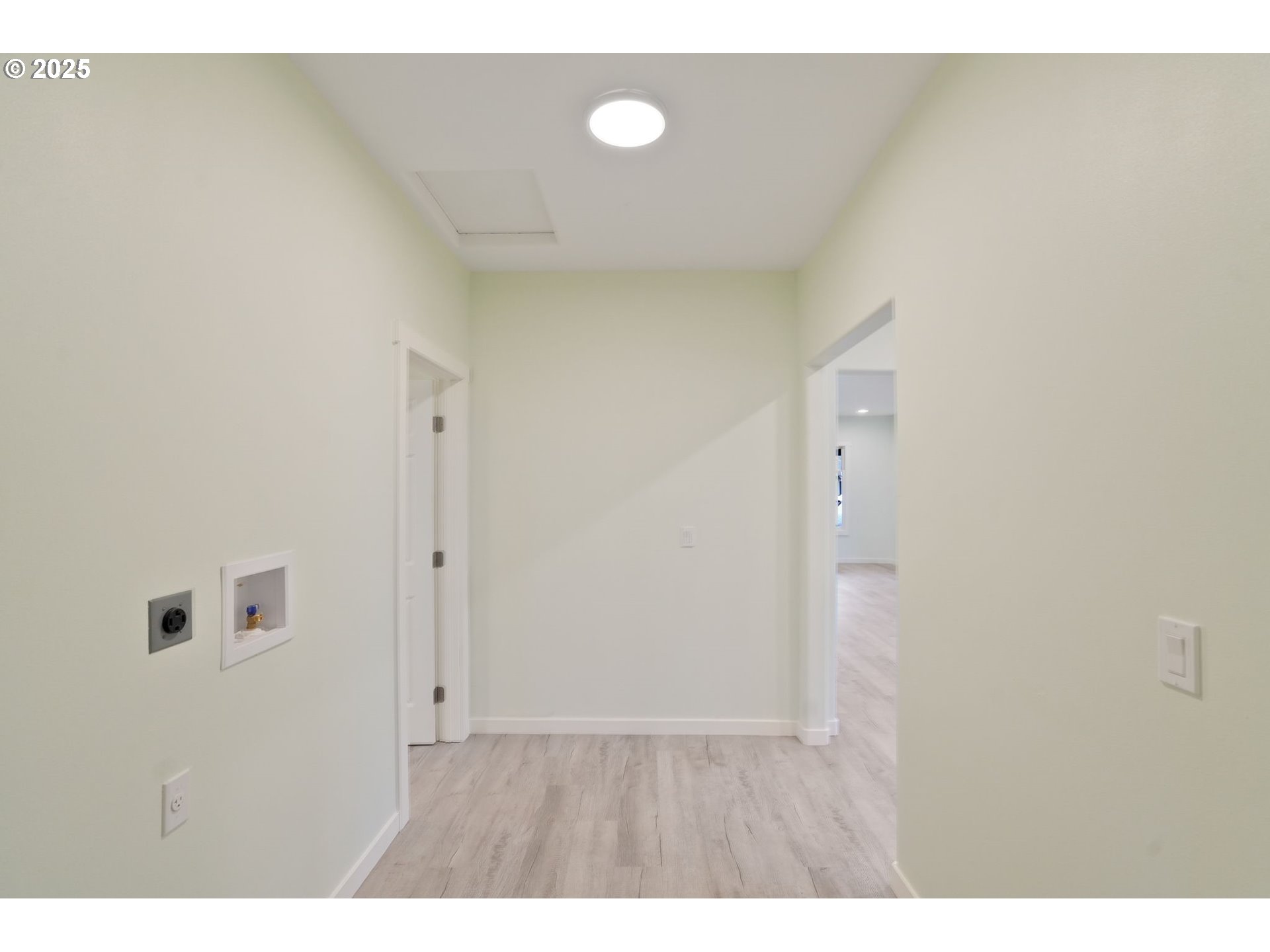 715 19th Street Southeast Salem, OR 97301 - Photo 25 of 27