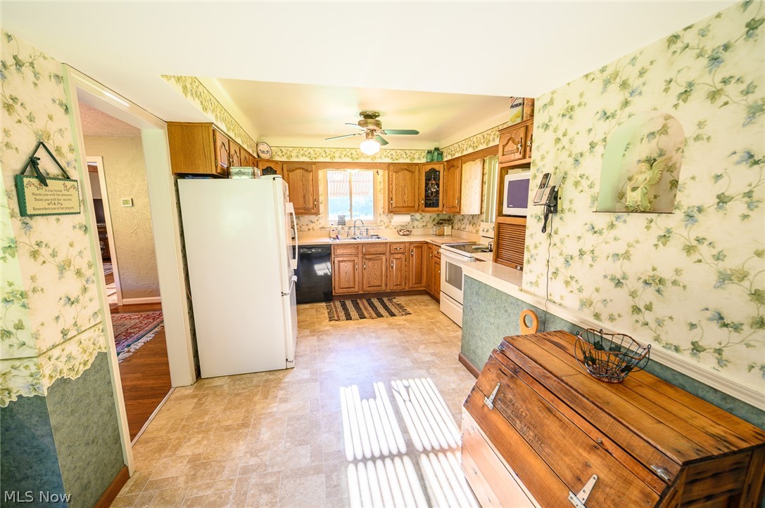 12018 Old State Road Chardon, OH 44024 - Photo 13 of 35