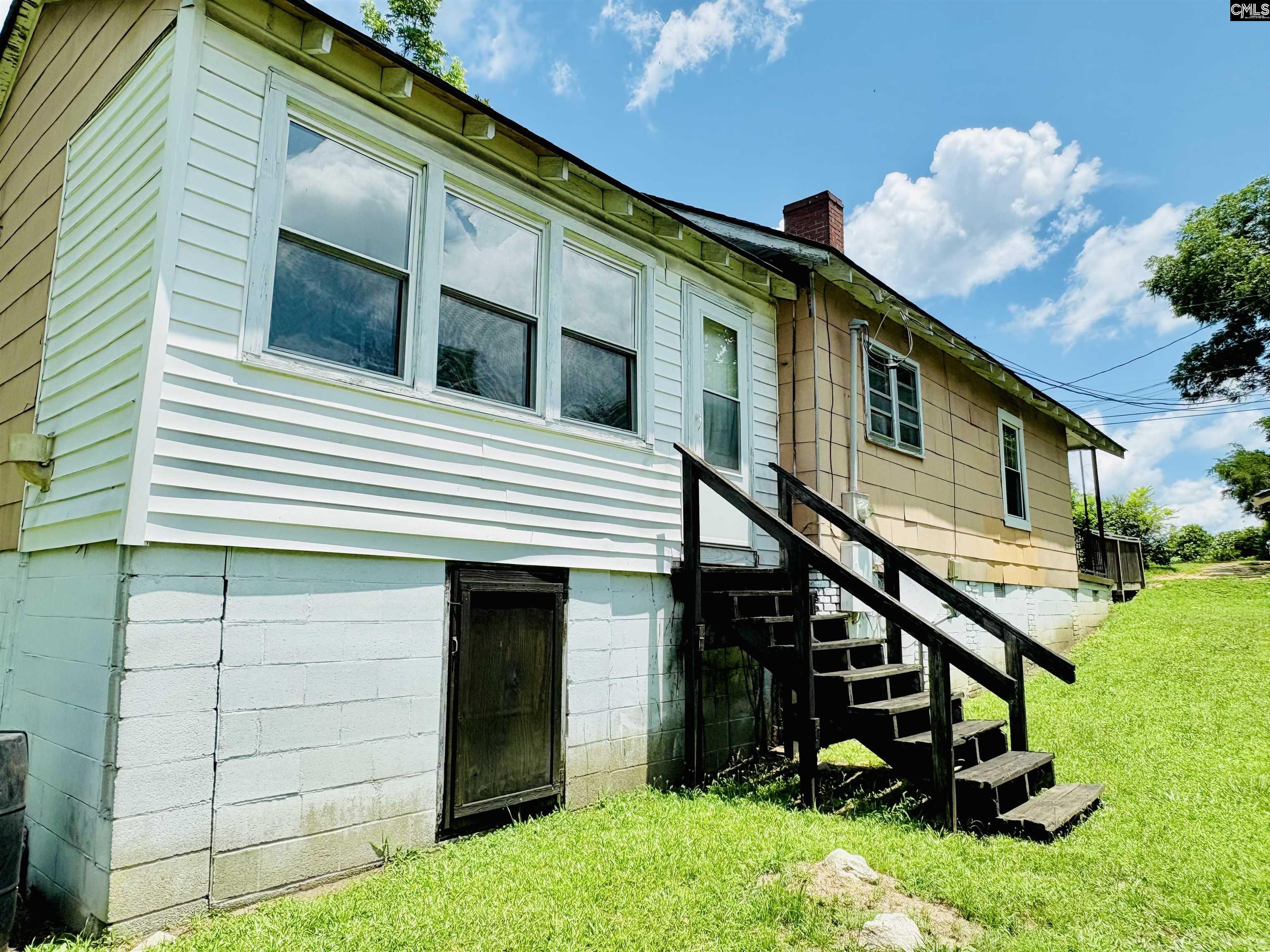 127 Feaster Street Whitmire, SC 29178 - Photo 4 of 34