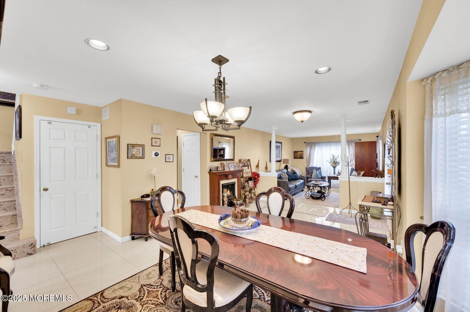 1 Oxford Road Holmdel, NJ 07733 - Photo 5 of 30 QP0_rUiQ