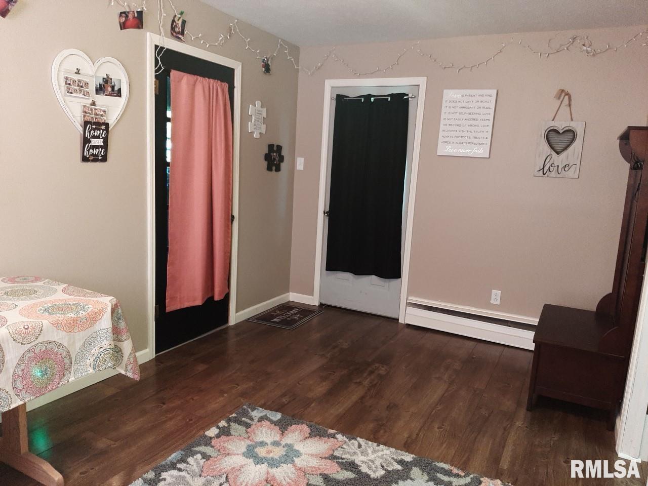 702 North Victor Street Christopher, IL 62822 - Photo 10 of 15 Gallery Image 10