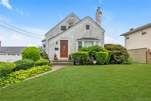 $699,000 | 1639 Empire Street, Elmont, NY 11003