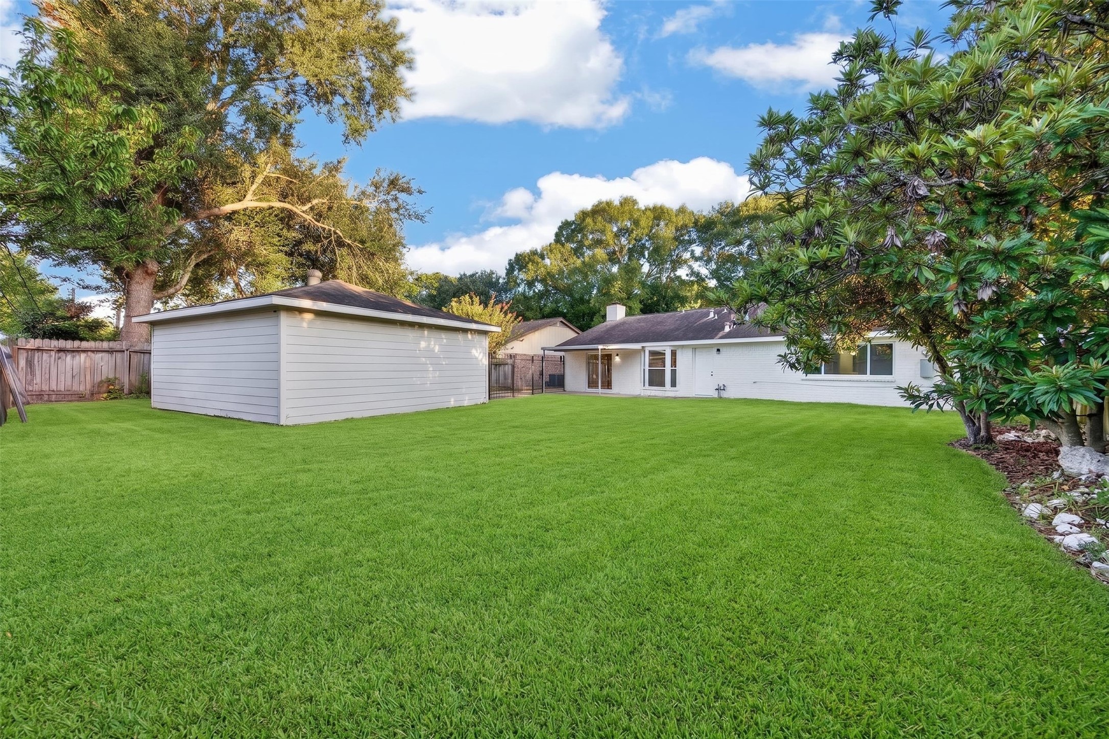 9231 Sandstone Road Houston, TX 77036 - Photo 34 of 44 Gallery Image 34