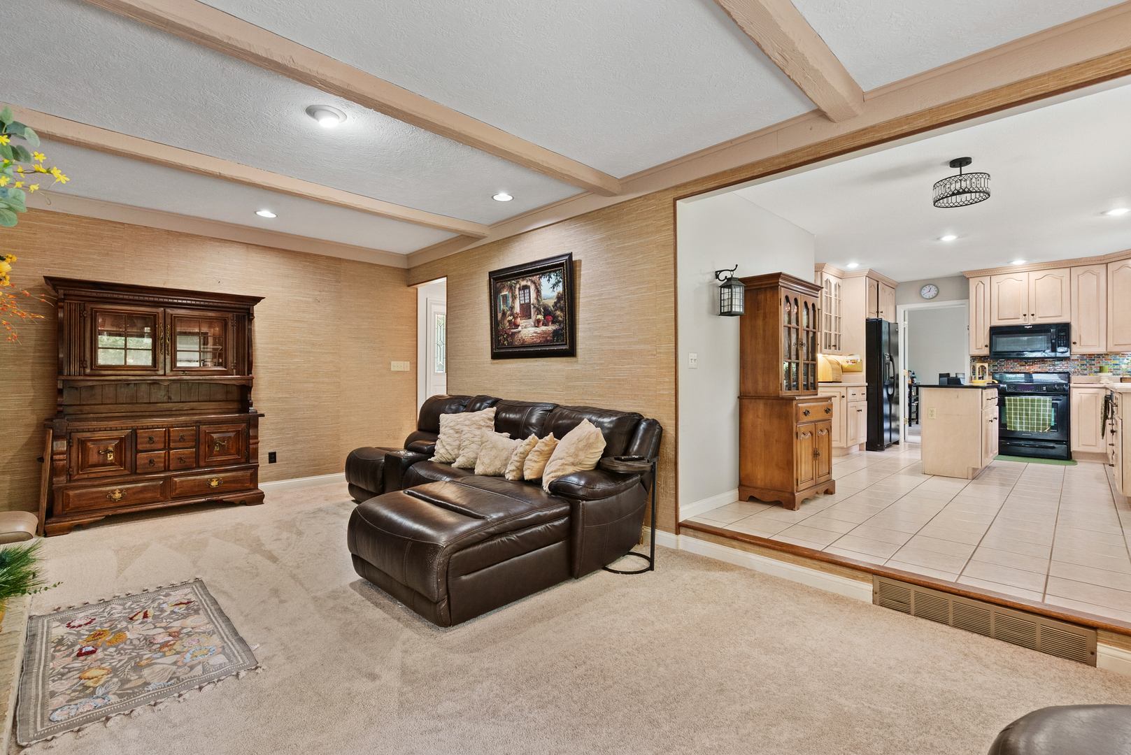 3726 Ridgewood Drive Davenport, IA 52807 - Photo 17 of 58