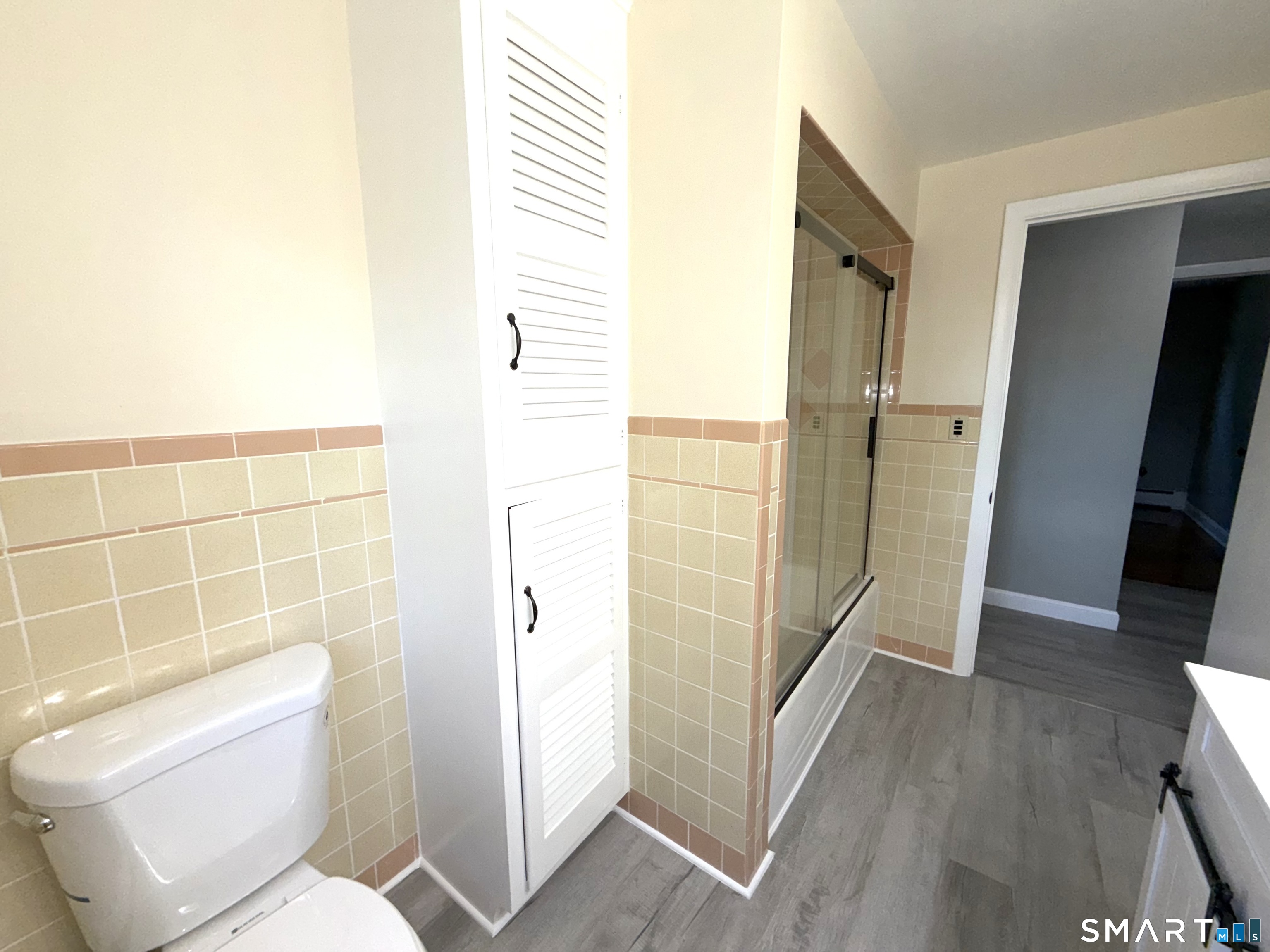341 Harland Road Norwich, CT 06360 - Photo 19 of 29 a bathroom with a toilet and a shower
