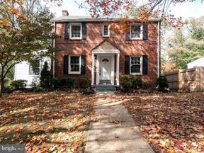 10002 Raynor Road Silver Spring, MD 20901 - Photo 1 of 30 Exterior (Front)