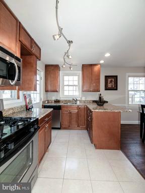 10002 Raynor Road Silver Spring, MD 20901 - Photo 3 of 30 Kitchen