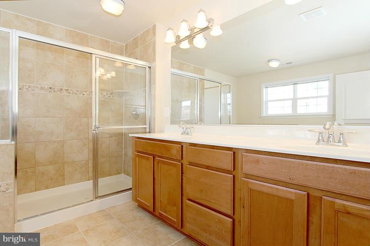 2216 Highfly Terrace Silver Spring, MD 20902 - Photo 22 of 30 Bedroom (Master)