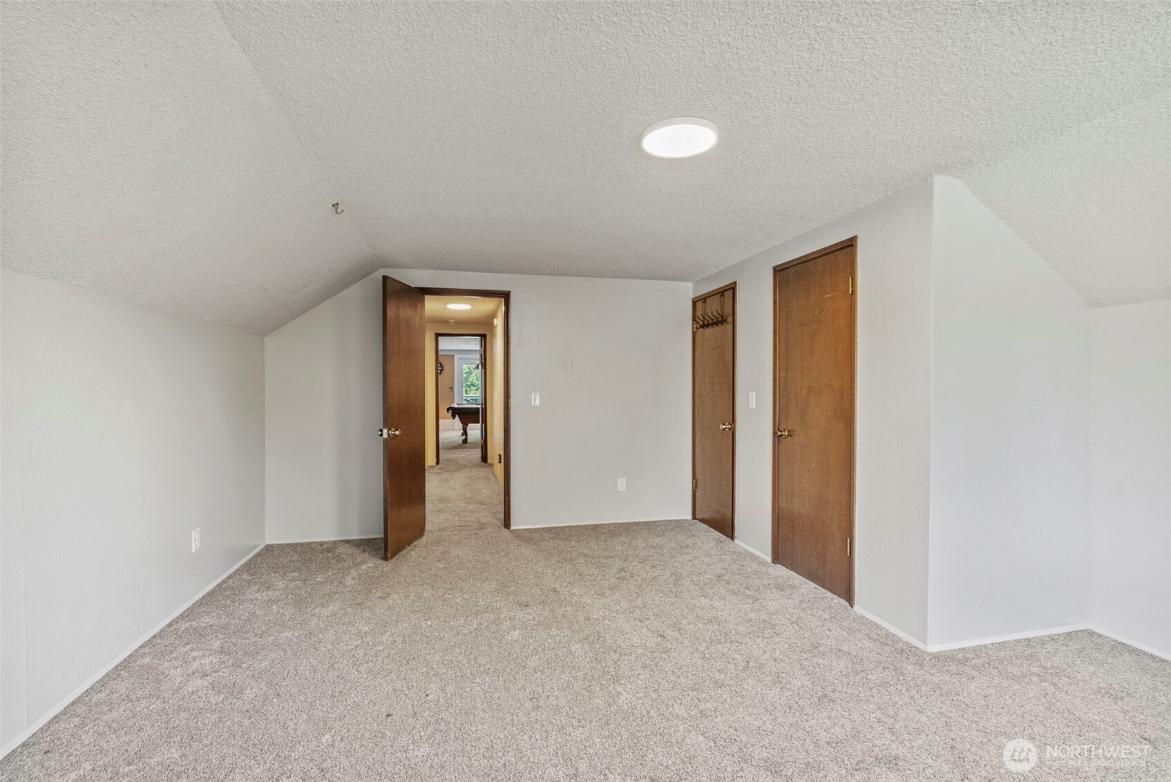 10 Lee Place Longview, WA 98632 - Photo 19 of 27 a view of an empty room and window