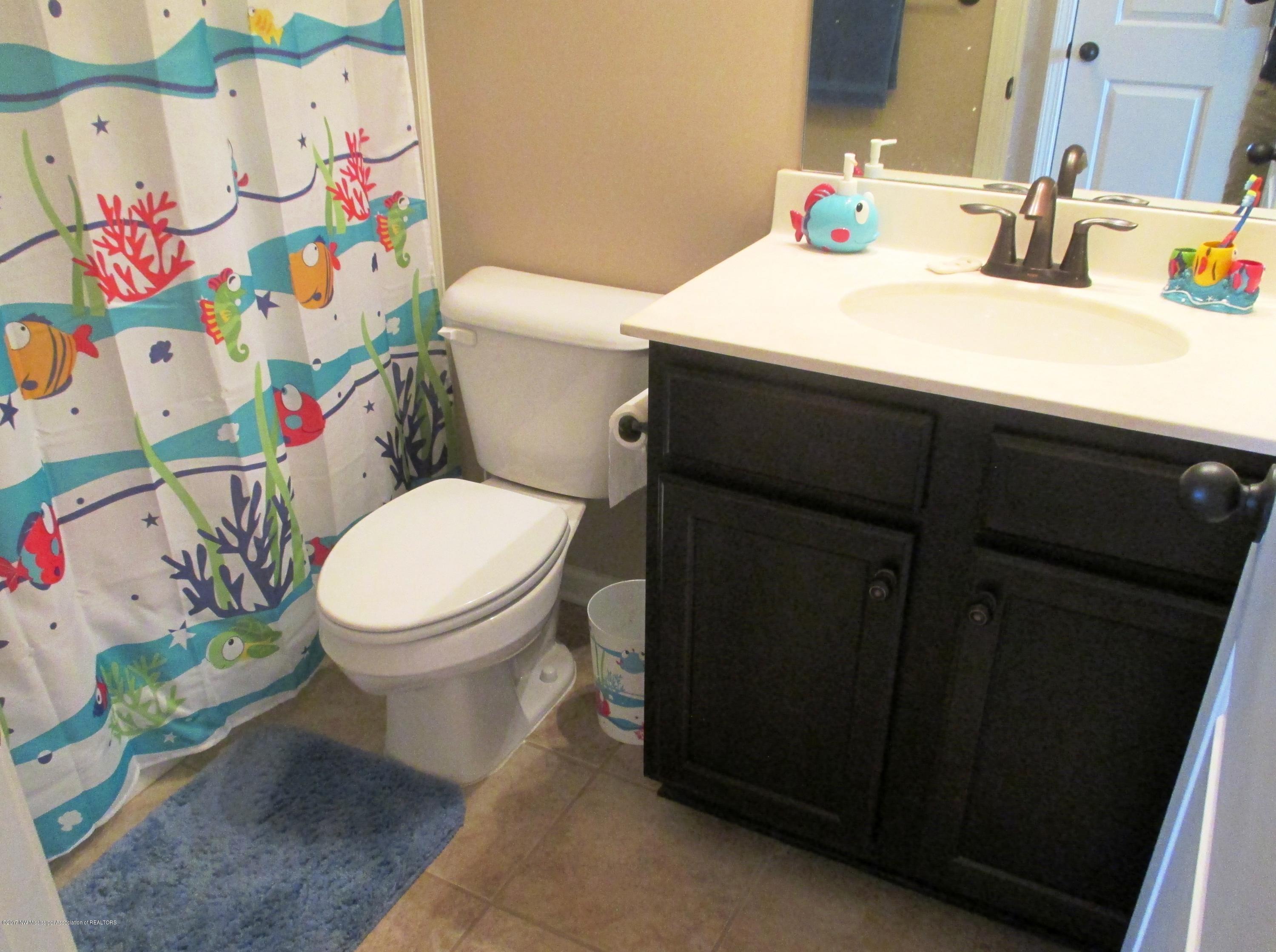 3608 Mitchell's Corner Road Olive Branch, MS 38654 - Photo 24 of 27 Upstairs Bath