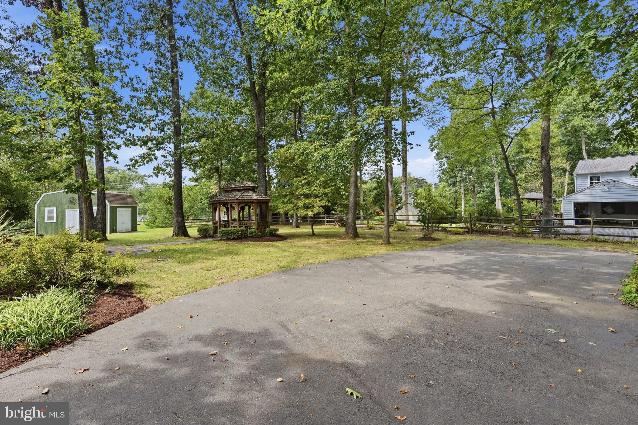 13100 Brandon Way Road Gaithersburg, MD 20878 - Photo 40 of 47 Gallery Image 40