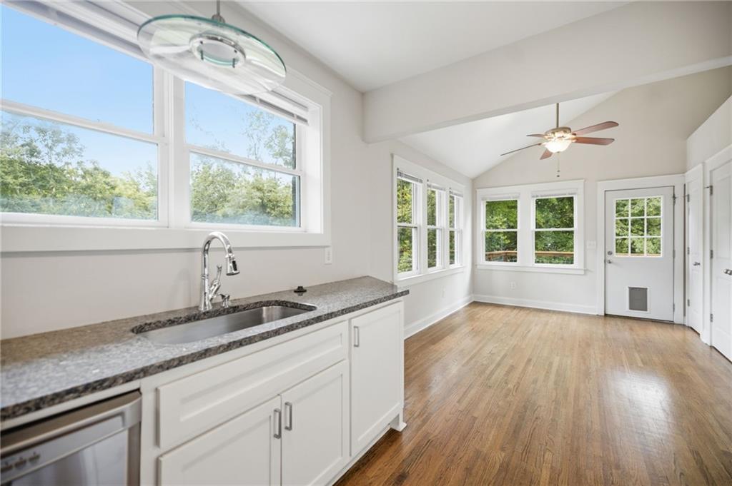 581 Gresham Avenue Southeast Atlanta, GA 30316 - Photo 15 of 34