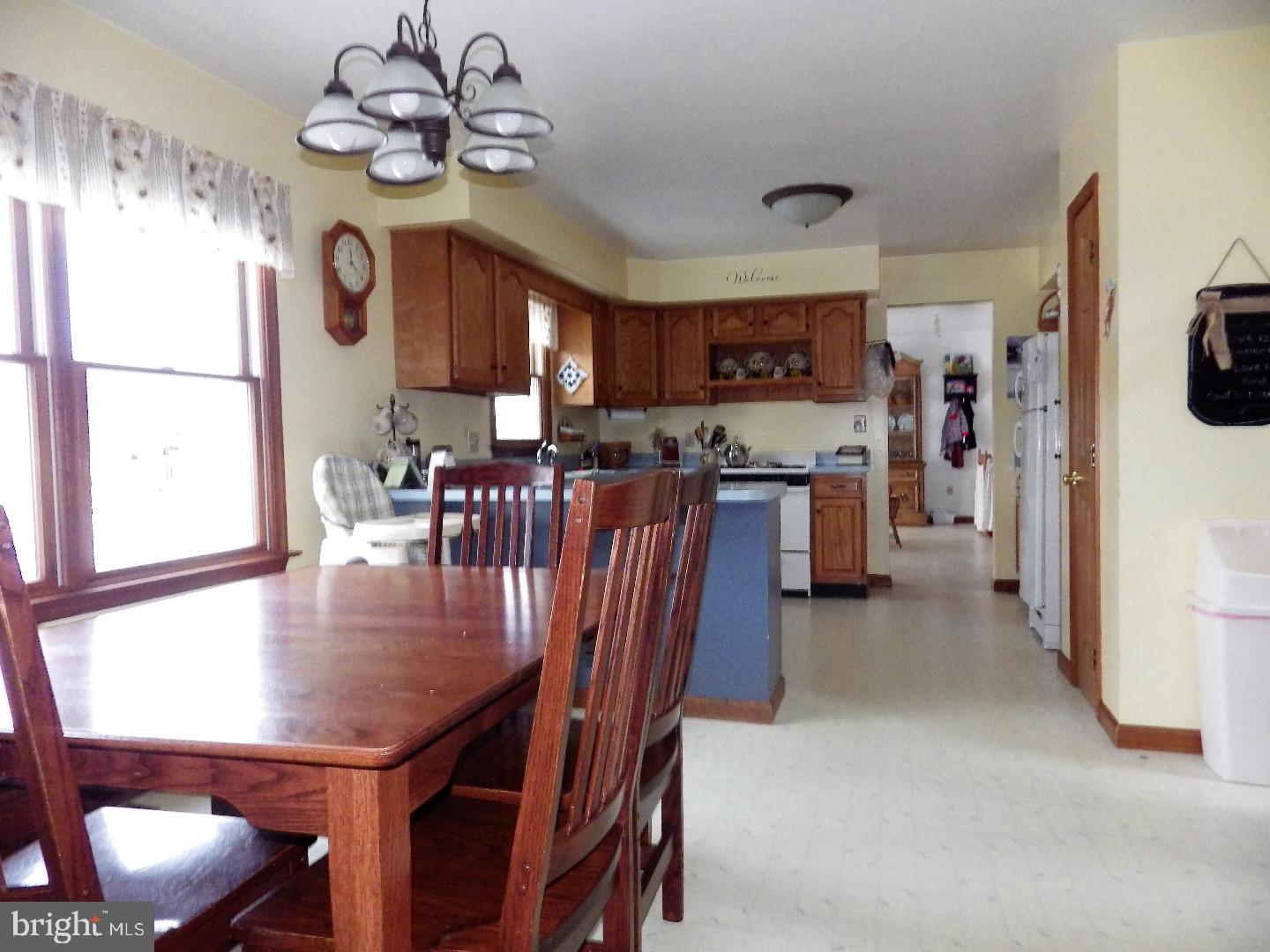 236 Fearnot Road Sacramento, PA 17968 - Photo 5 of 23 Breakfast Room