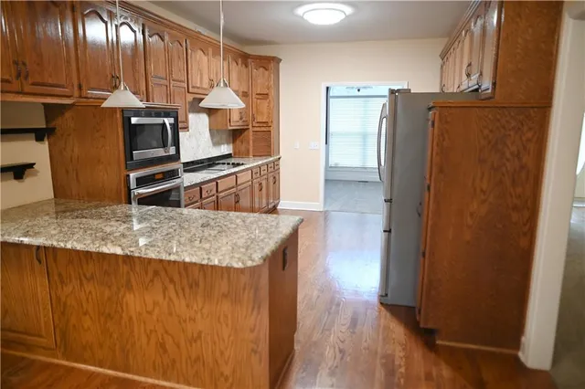 $549,000 | 15102 Northwest 72nd Street, Kansas City, MO 64152