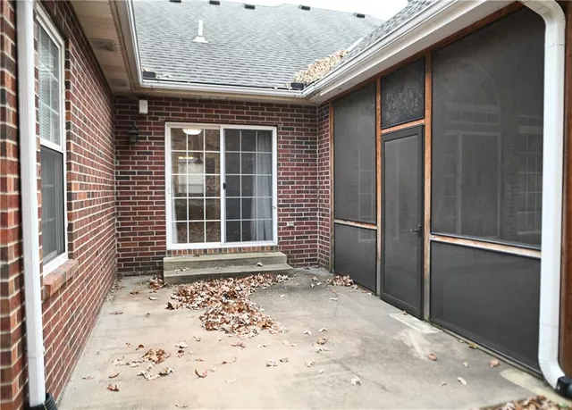 $549,000 | 15102 Northwest 72nd Street, Kansas City, MO 64152